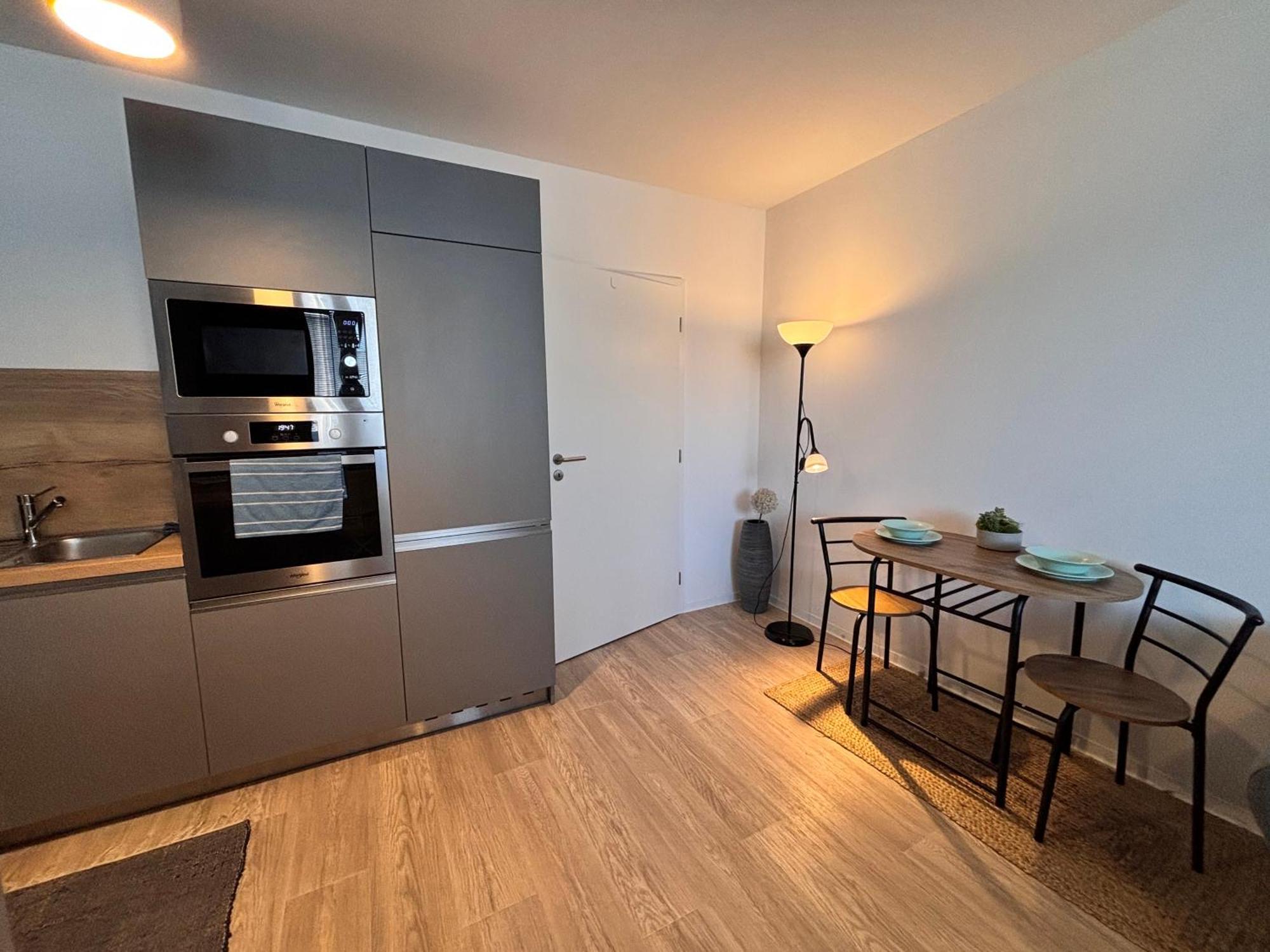 Krasny Utulny Byt S Balkonom A Parkovanim! Bratislava Extérieur photo